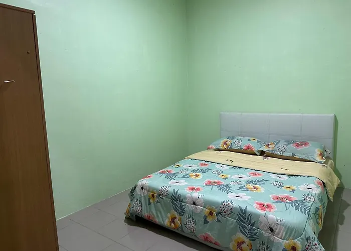 Homestay Kuantan Pantai Batu Hitam No14 L4